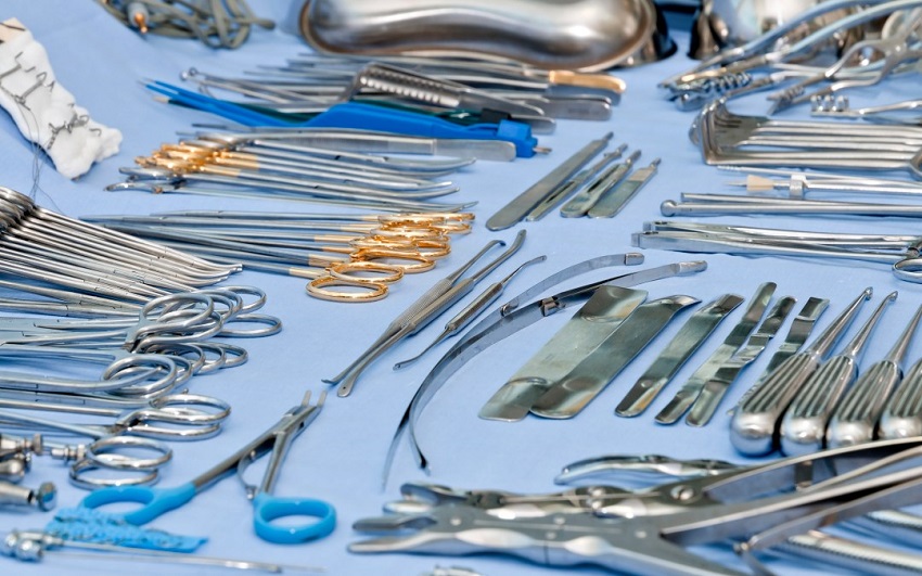 01 Surgical instruments.jpg